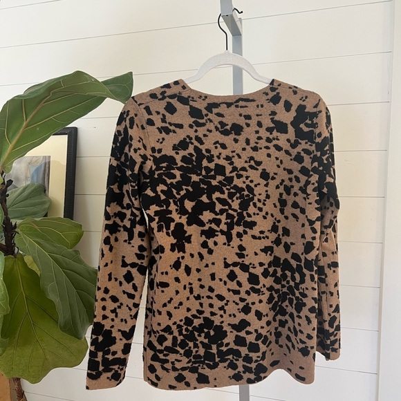 Burberry Wool + Cashmere Statement Knit Sweater - Picture 3 of 6